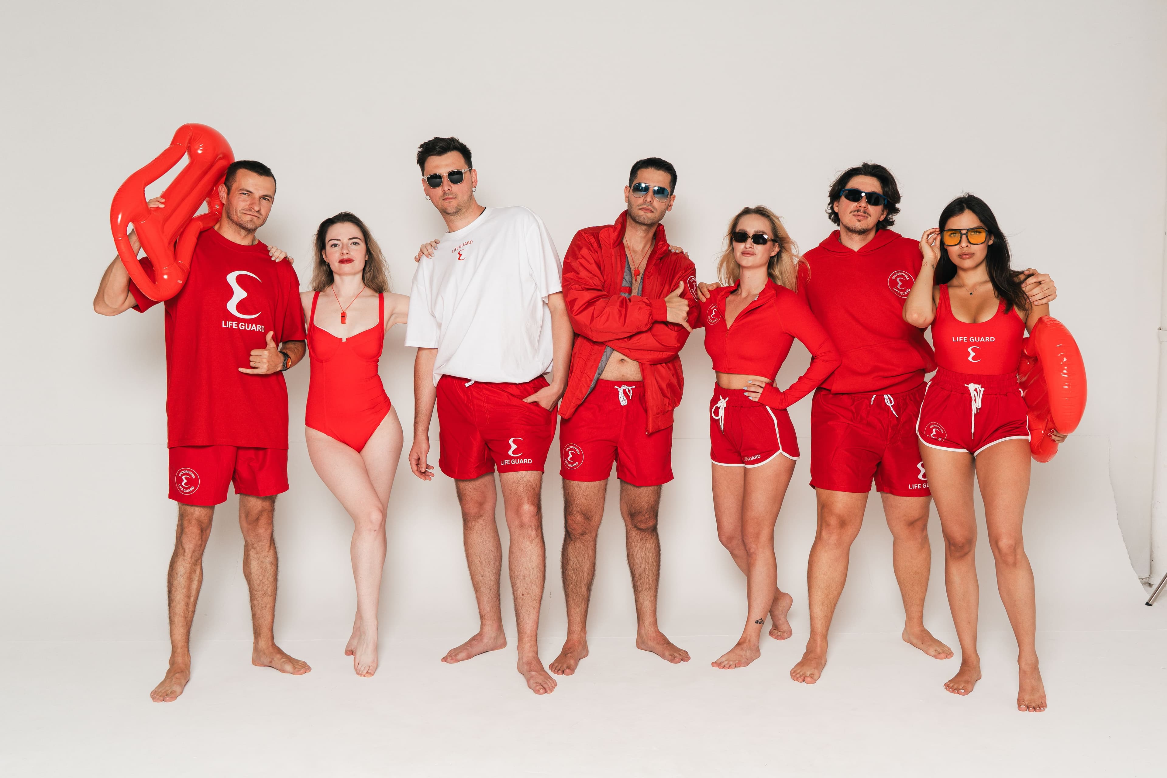 Endorphina взрывает сеть с постерами в стиле Baywatch на SBC Summit Lisbon